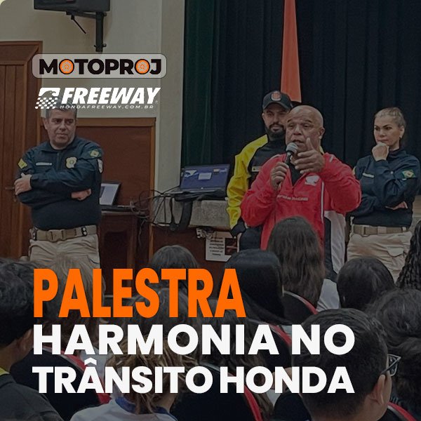 Educador do MOTOPROJ conduzindo palestra sobre harmonia no trânsito em parceria com a Honda do Grupo Freeway.